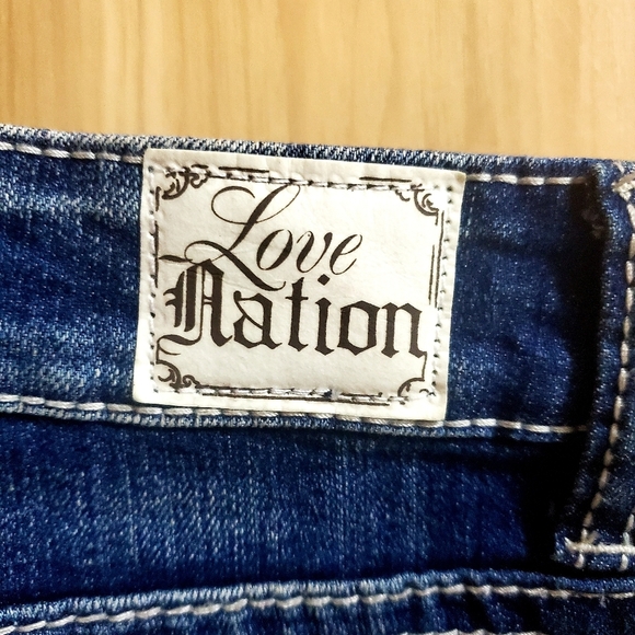 Love Nation Denim Straight Leg Capris, Size 12 - Picture 3 of 7
